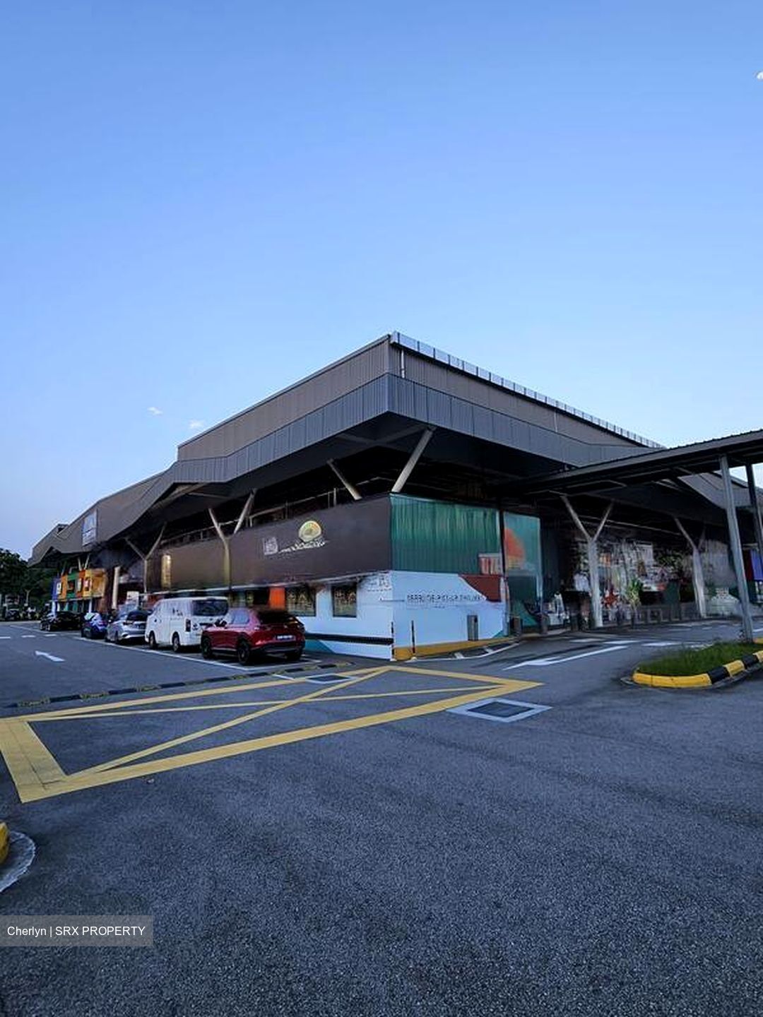 Singapore Expo (D16), Retail #451192071